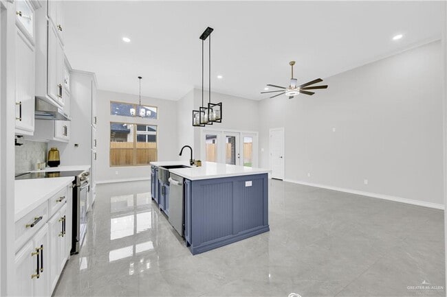 Photo - 38 N 48th St