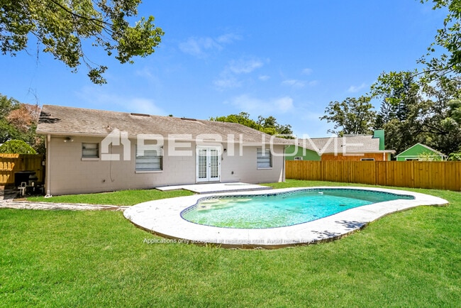 Building Photo - 3848 Beachman Dr