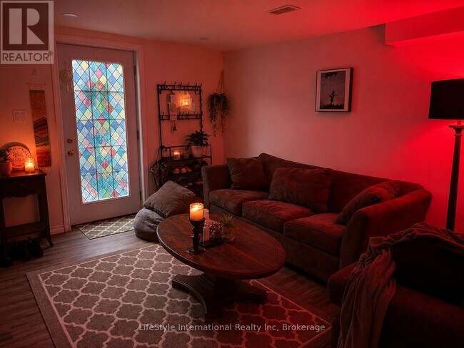 Photo - 76 Summit Ridge Dr