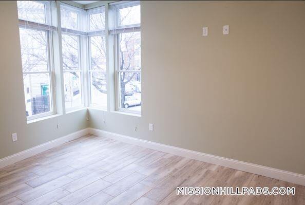 Photo - 10 Roxbury St Unit 10