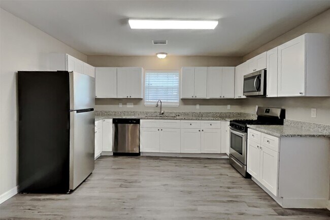 Photo - 3007 Birch Creek Dr