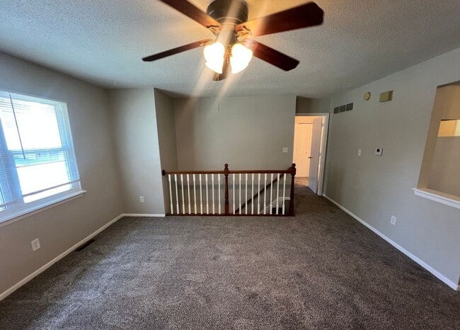 Photo - Spacious Split-Level Duplex in Lee’s Summit