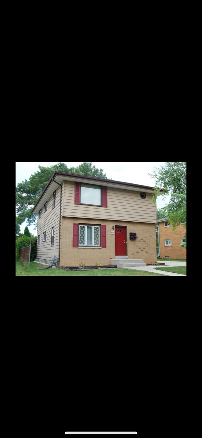Photo - 3744 S 87th St Townhome