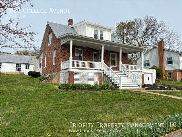 Photo - 1025 College Avenue-