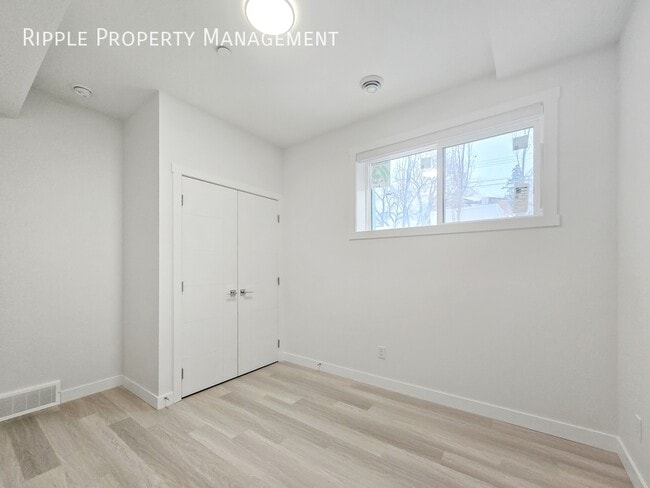 Photo - NEW 2 Beds/ 1 Baths Lower Unit in Bowness