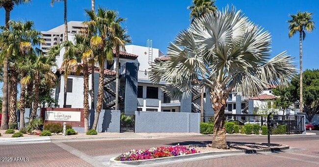 Building Photo - 1100 E Osborn Rd Unit 2