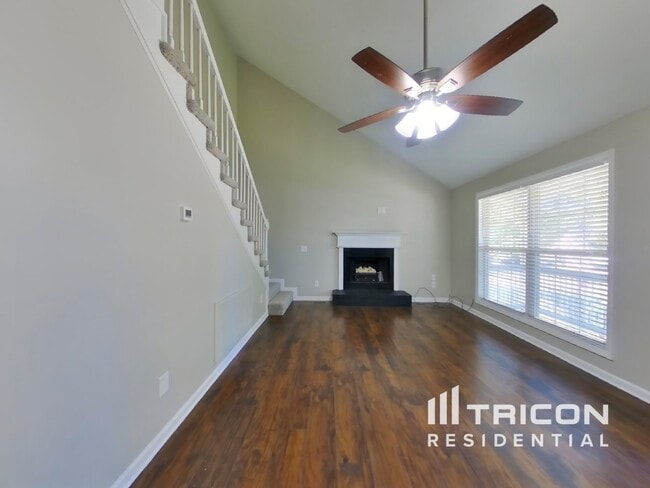 Photo - 1012 Blue Ridge Pkwy