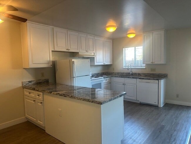 Photo - 55-0210 Unidad 775