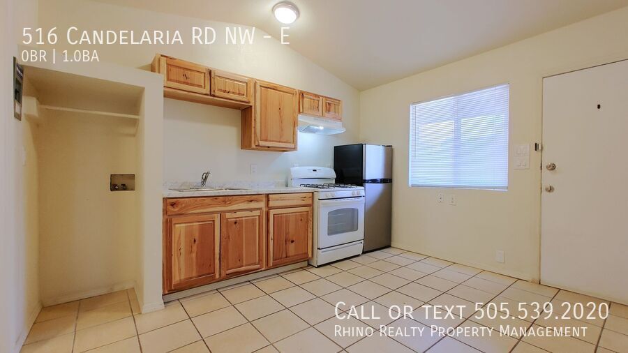 Photo - 516 Candelaria Rd NW Unit E