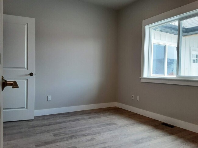 Photo - Love 2165/ 2167 Unit 2167