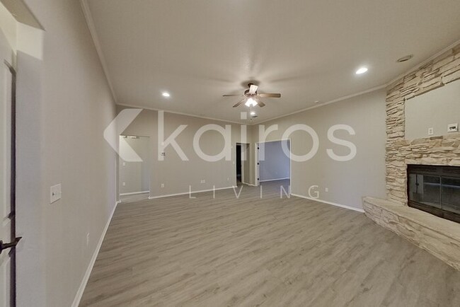 Photo - 8411 Alexandria Ave