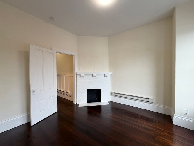 225 9th St