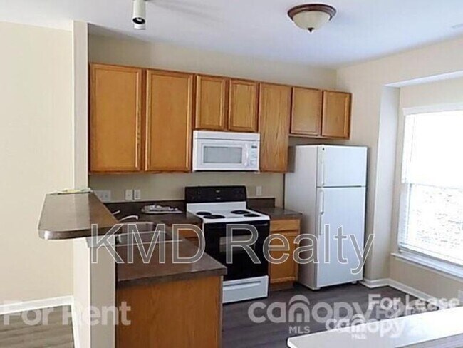 Photo - 6462 Royal Celadon Way