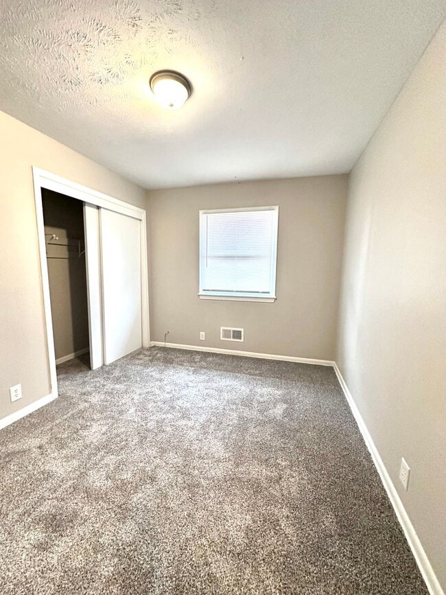 Photo - ? Beautifully Updated Home in Hummingbird Hill ?