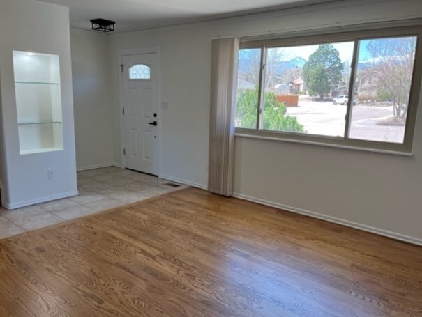 Photo - 5303 Meadowgreen Dr