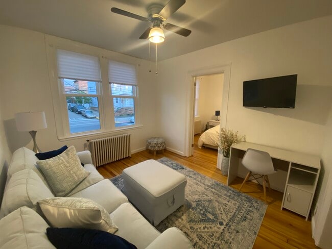 Photo - 821 Grand Ave Unit Front furnished apartment