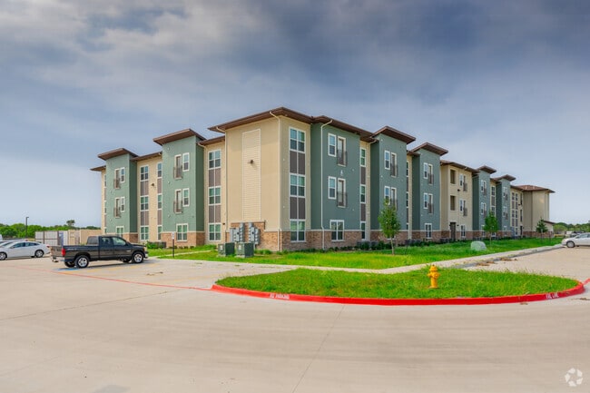 Avanti Legacy Bayside