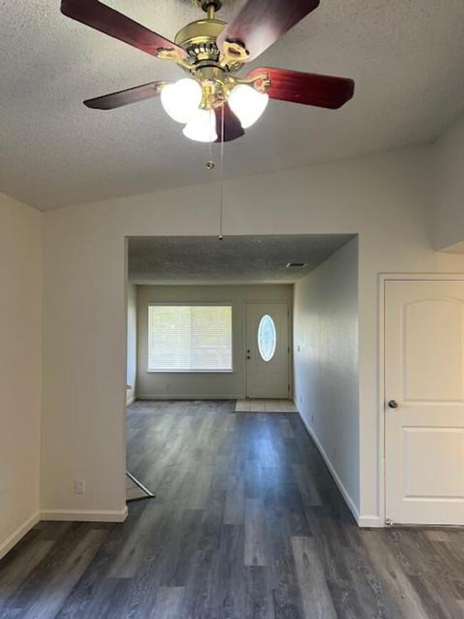 Photo - COMPLETELY REMODELED 2 BEDROOM DUPLEX IN ROCKLIN!!