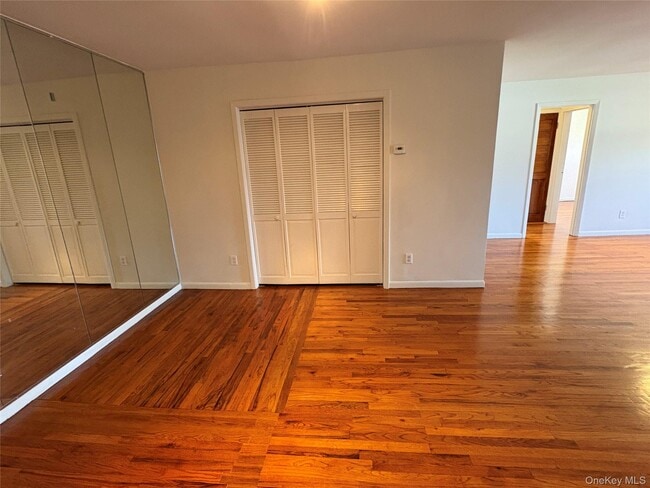 Photo - 180 Brook St