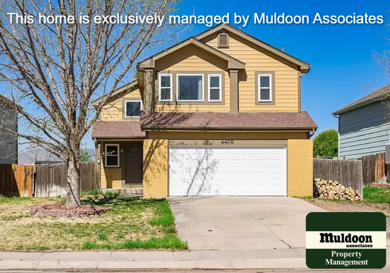 Cozy, Pet-Friendly Home with Views—Minutes... - Cozy, Pet-Friendly Home with Views—Minutes...