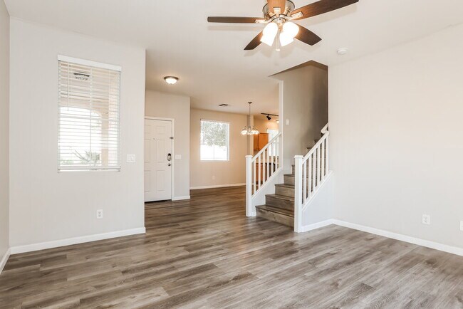 Photo - 5119 Fulton St