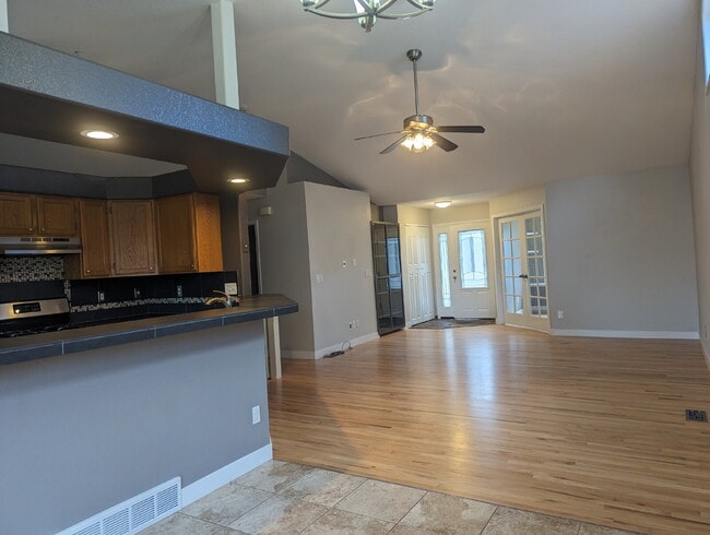 Photo - Desirable 3bdrm/3 bath in NW Longmont!