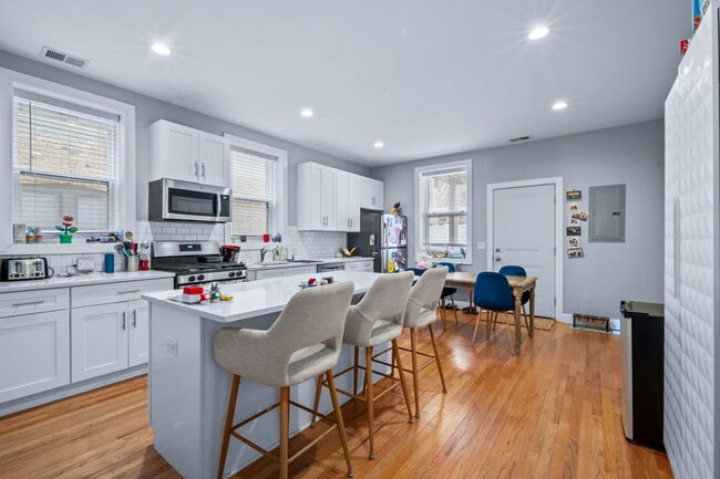 Photo - 612 W Stratford Pl Unit 1