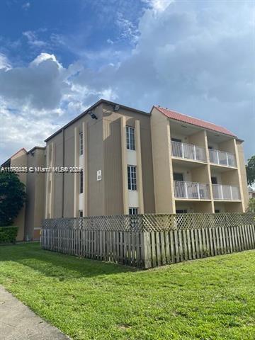 Building Photo - 4810 NW 79th Ave Unit 308