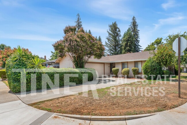 Building Photo - 3000 Nikol St