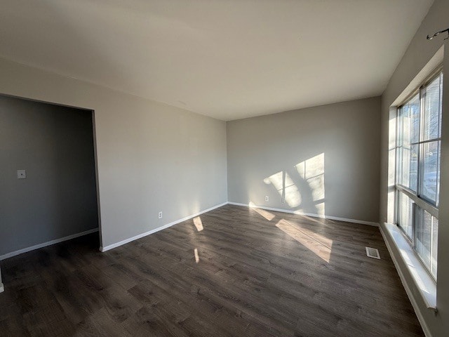 Photo - 229 Cedarwood Ave