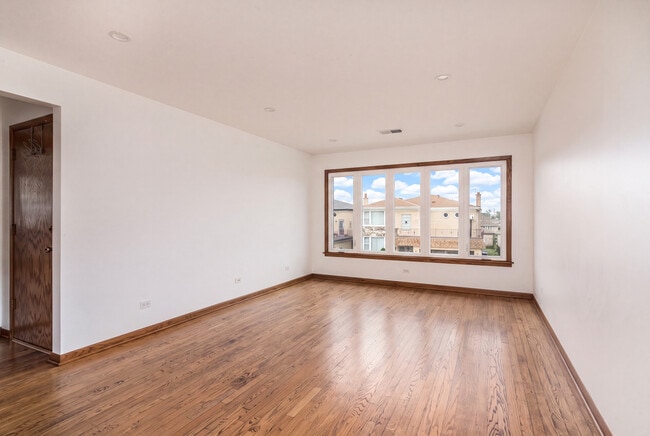 Photo - 8440 W Windsor Ave Unit 2