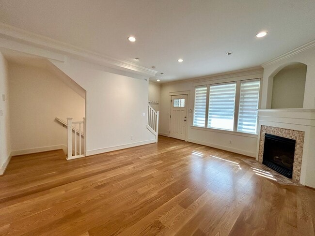 Photo - Queen Anne Townhome