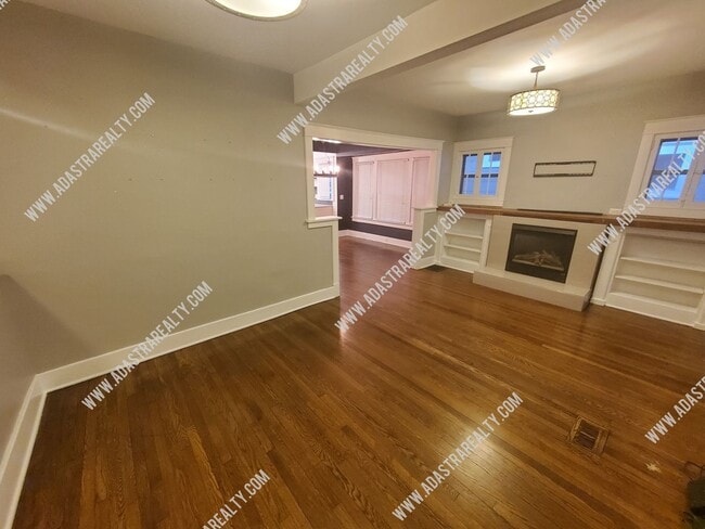 Photo - 4521 Fairmount Ave