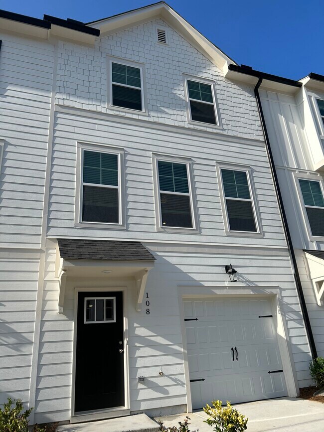 Frente de la casa / garaje - 108 Werner Brook Way SW