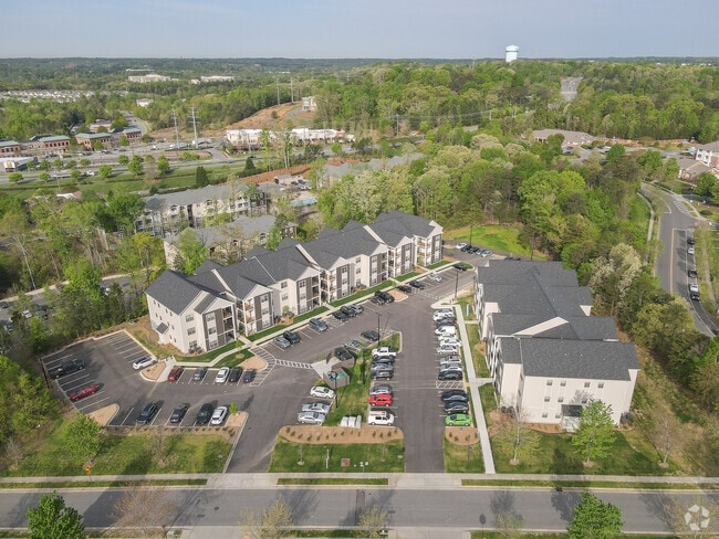 Hyde Glen Apartments