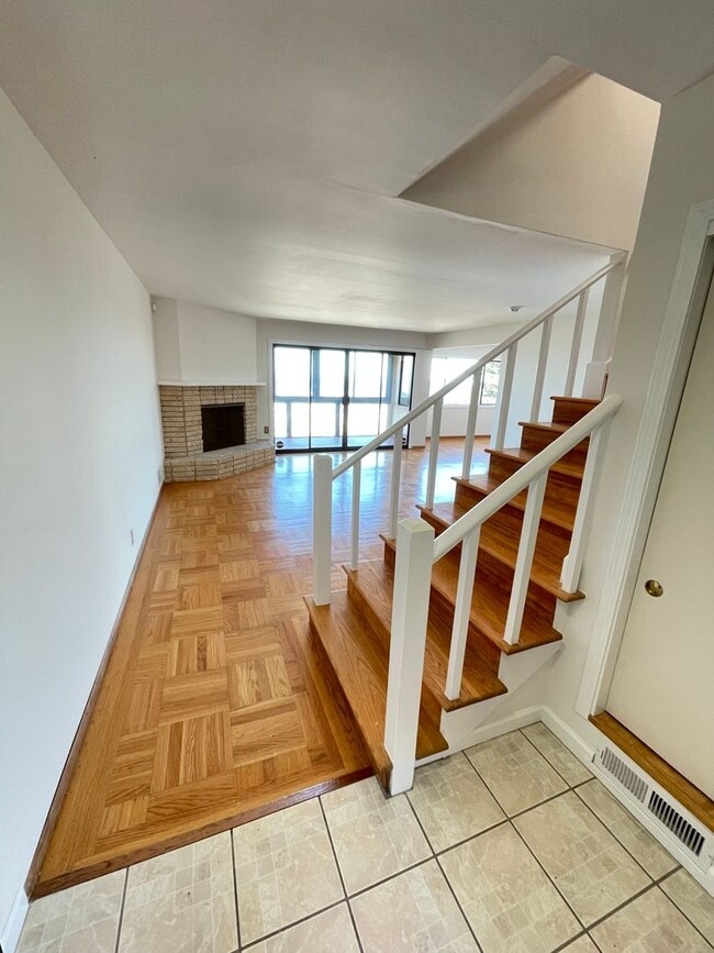 Photo - Beautiful Golden Gate Heights 5 Bed/3.5 Bath Home w/Amazing Views