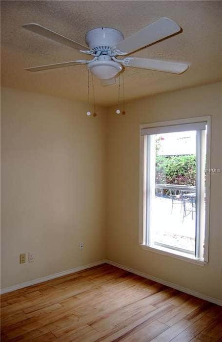 Photo - 2832 Oak Shore Rd