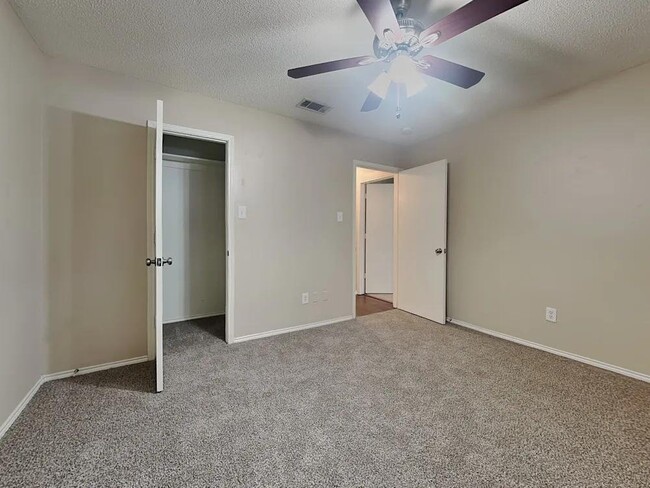 Photo - 8004 Mourning Dove Dr