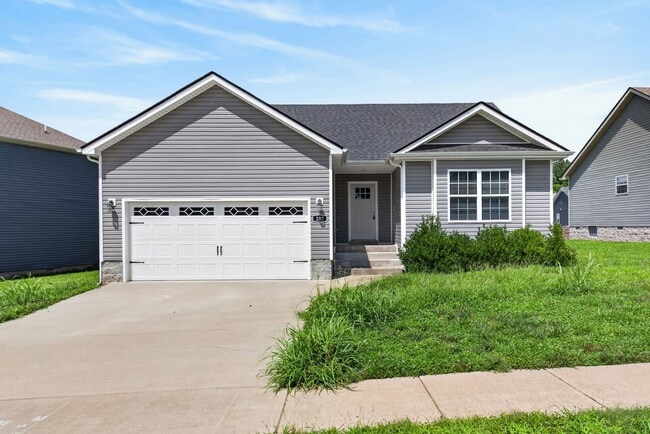 Building Photo - 3 Bedroom Pet Friendly Home For Rent in Chalet Hills!