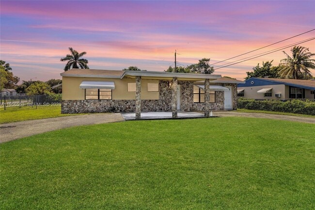 Photo - 6200 SW 18th St