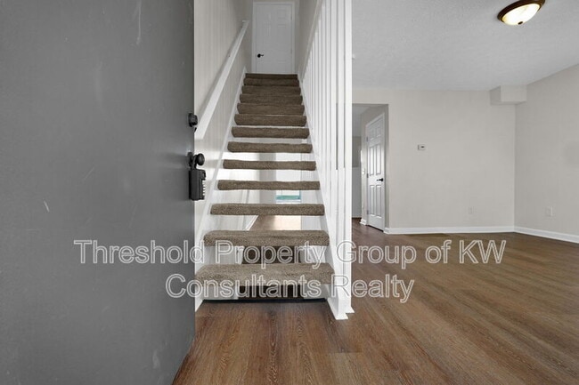 Photo - 3672-3678 Arnelle Road - 3676