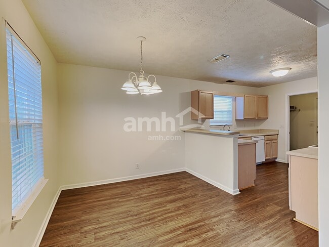 Photo - 1238 Dalmally Dr