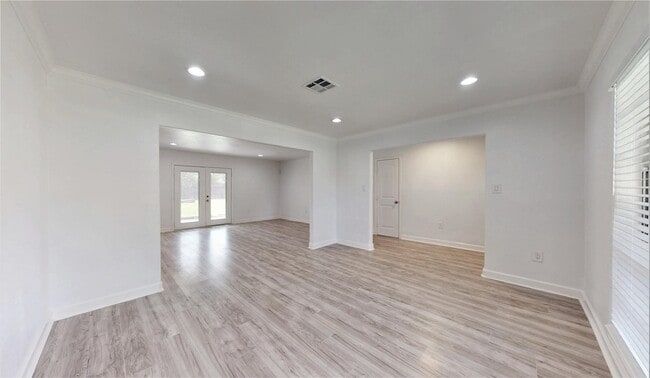 Photo - 9023 Dunlap St