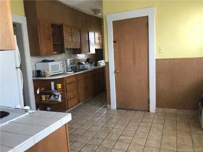 Photo - 177 Helen St Unidad 2nd floor