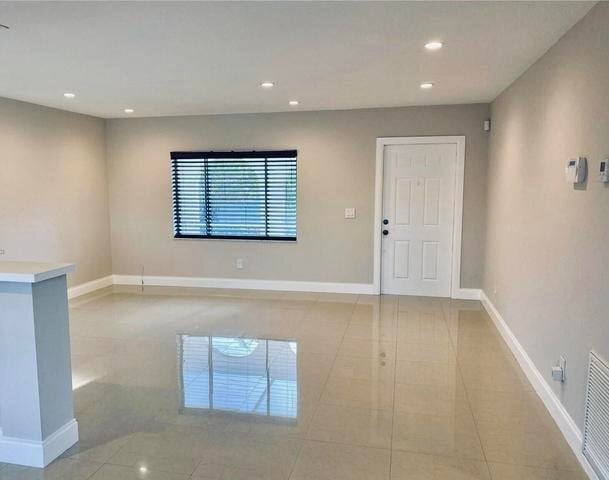 Photo - 22592 Lombard Ave
