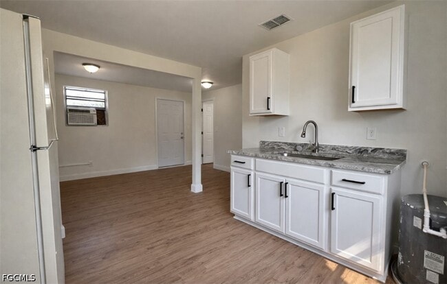 Photo - 569 Nuna Ave