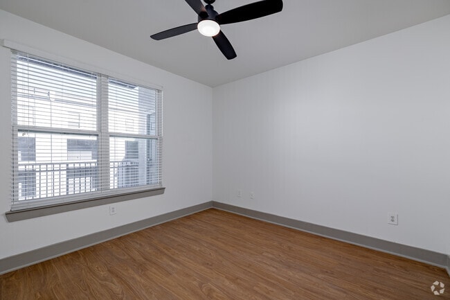 2BR, 2BA - 1,044SF - Primary Bedroom