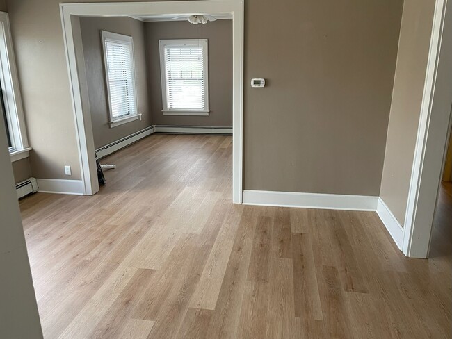 Building Photo - 1520 9th St