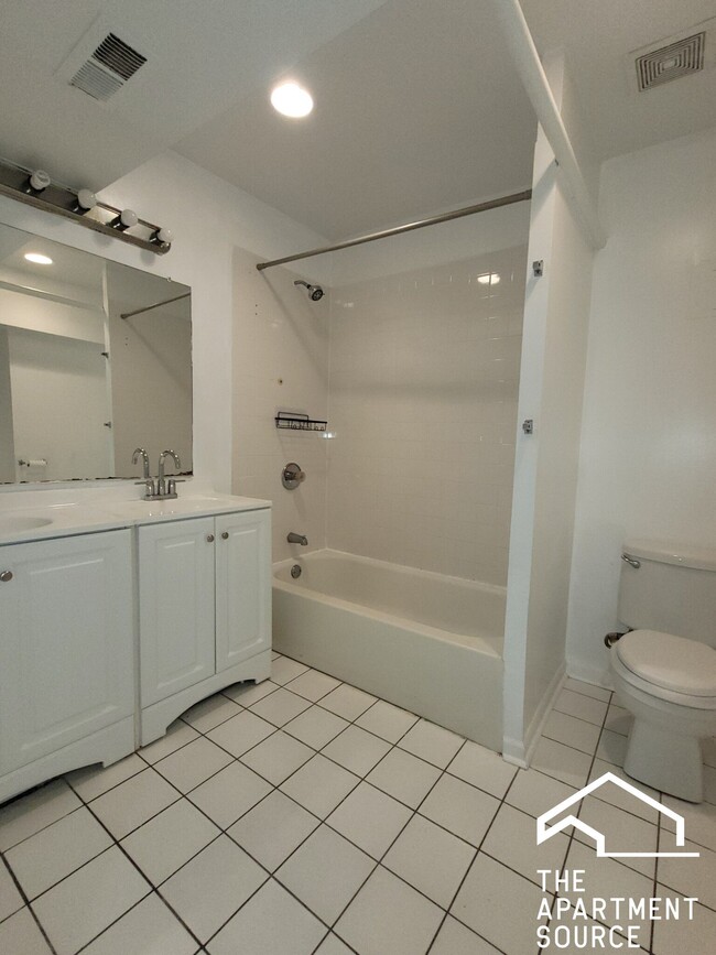 Photo - 7509 N Greenview Ave Unidad 7509 North Greenview Ave