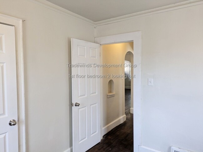 Photo - 9171 Bishop-4BR Bungalow - Hardwoods/Updated Kitchen - Yorkshire Woods - 48224